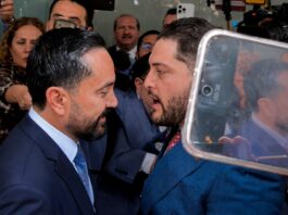 Se calienta la Permanente: diputados de Morena y PRI terminan entre empujones y acusaciones de narco